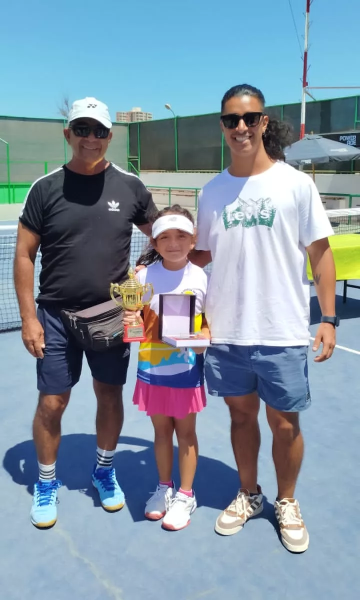 Victoria Schwartinsky 2016, Chile 🇨🇱 | Tennis junior interview, Jul 2025 6 victoria schwartinsky 2016 chile tennis junior girl 8