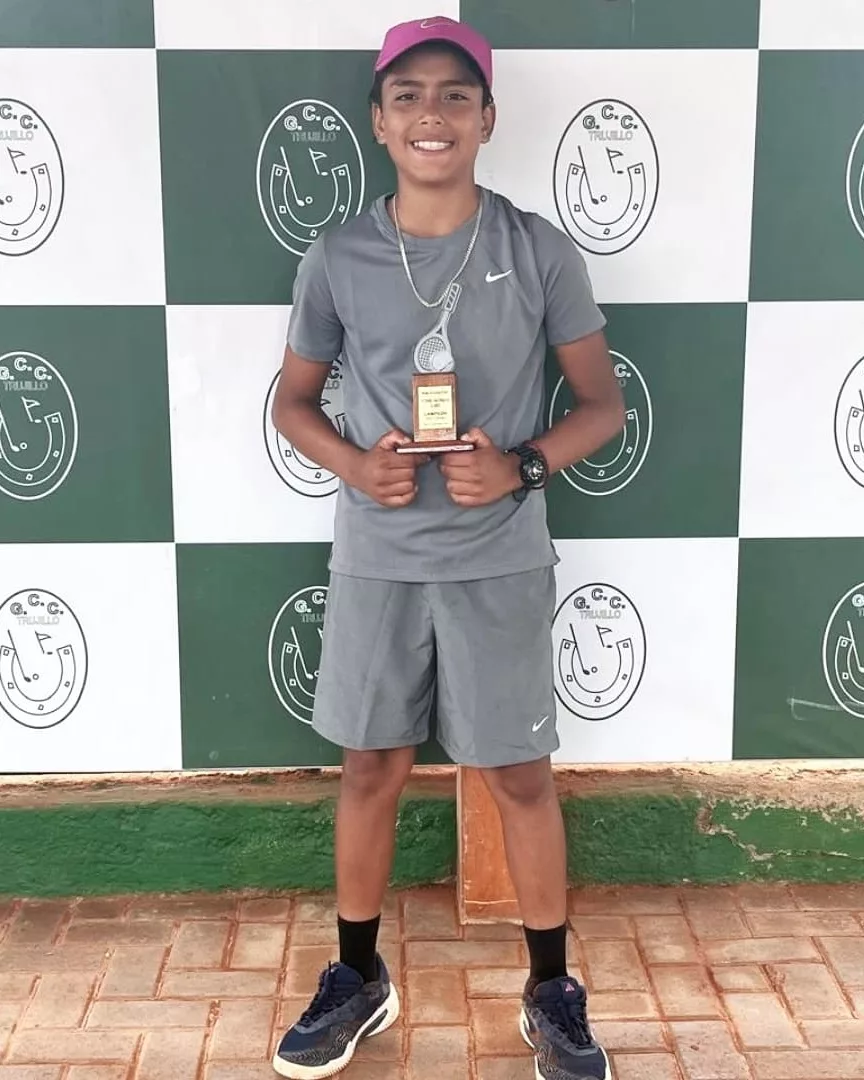 Alessandro Zavalaga Uculmana 2012, Peru 🇵🇪 | Tennis junior boy 10 Alessandro Zavalaga Uculmana 2012 Peru Tennis junior boy 9