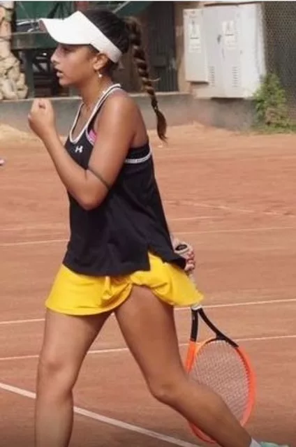 Carmen Azar 2009, Lebanon | Junior tennis player 6 Carmen Azar 2009 Lebanon Tennis junior girl 5