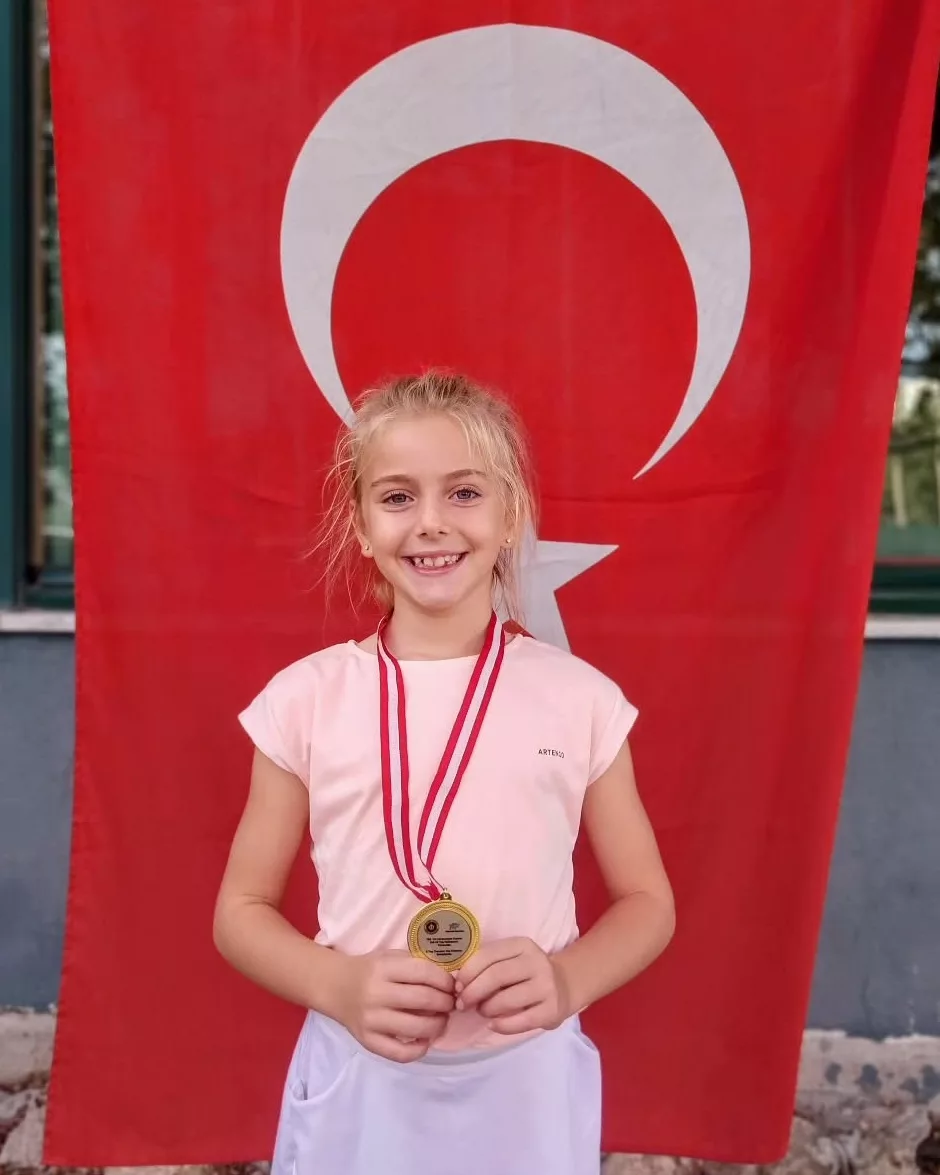 Defne Su Şen 2015, Turkey 🇹🇷 | Tennis junior girl 2 Defne Su Sen 2015 Turkey Tennis junior girl 4