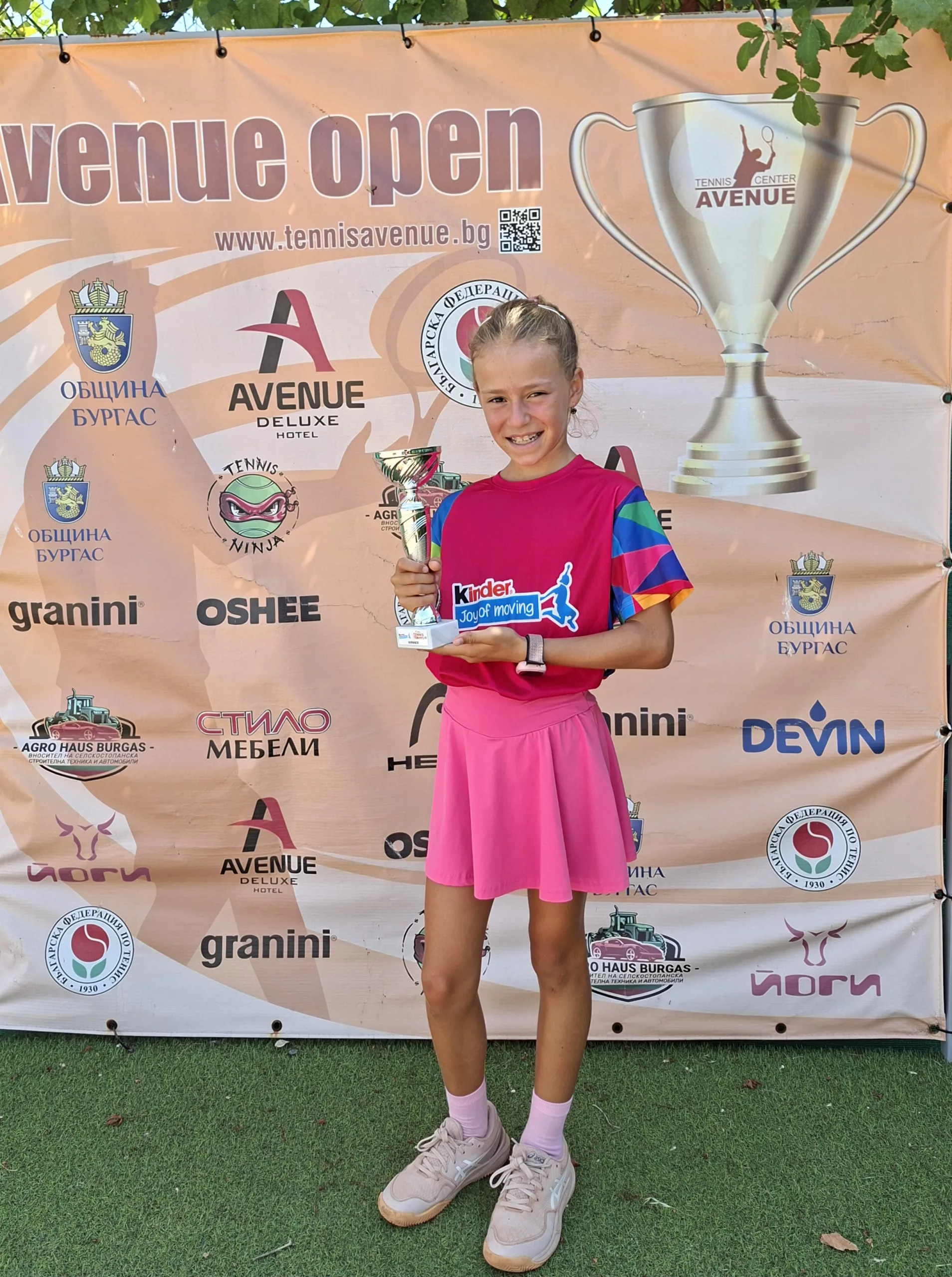 Maria Milkova 2015, Bulgaria 🇧🇬 | Tennis junior girl 6 Maria Ivanova 2015 Bulgaria Tennis junior girl 5 scaled
