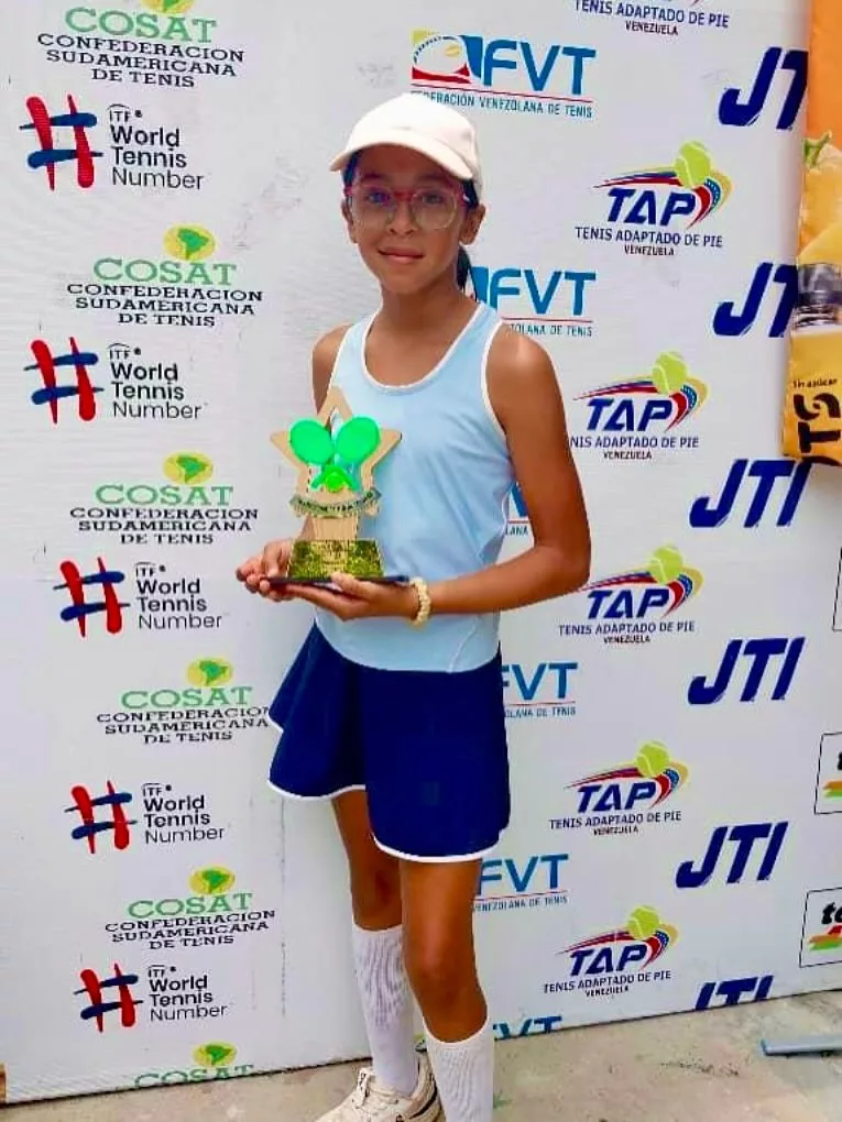 Nazareth Laucho 2015, Venezuela 🇻🇪 | Tennis junior interview, Aug 2025 3 Nazareth Laucho 2015 Venezuela Tennis junior girl 4